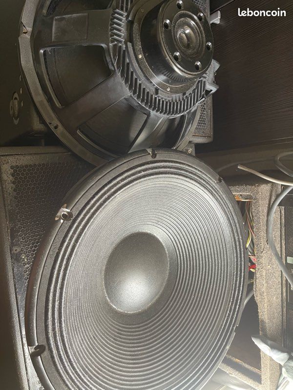 Haut parleur RCF (image 3)
