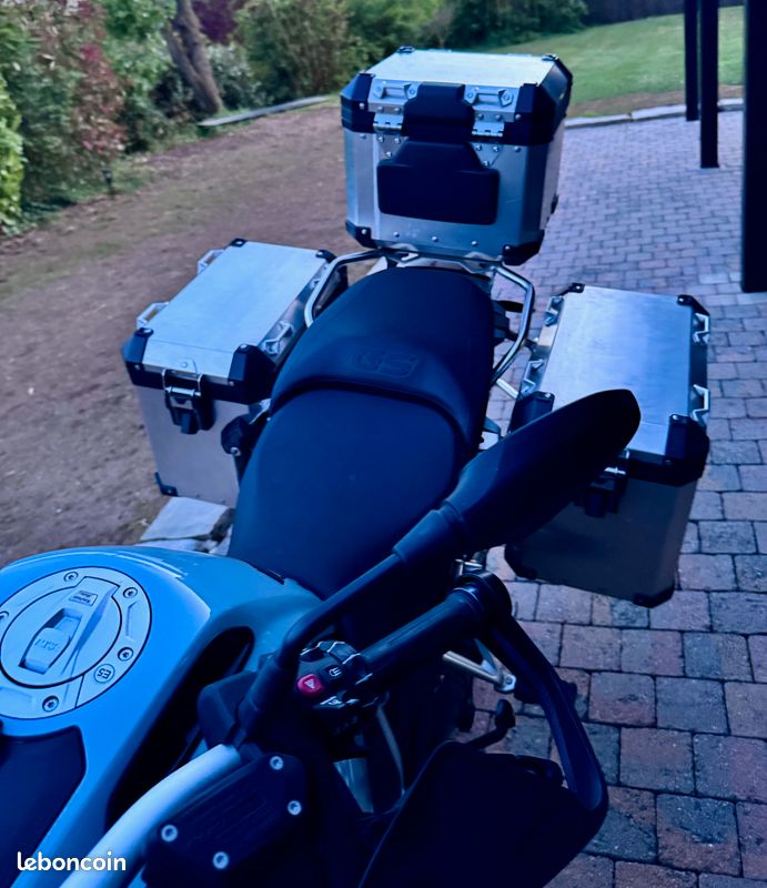 GS GSA 1250 avec AKRA et valises BMW - Motos