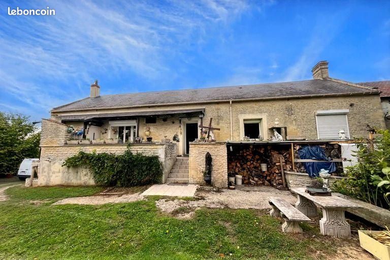 Maison 5 pièces 156 m² · à Colomby-Anguerny · 156 m² · 430 500 €