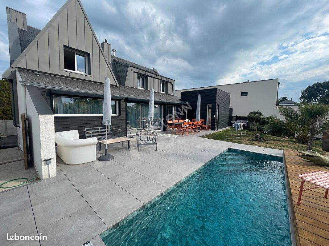 Maison 8 pièces 234 m² · à Cesson-Sévigné · 234 m² · 745 200 €