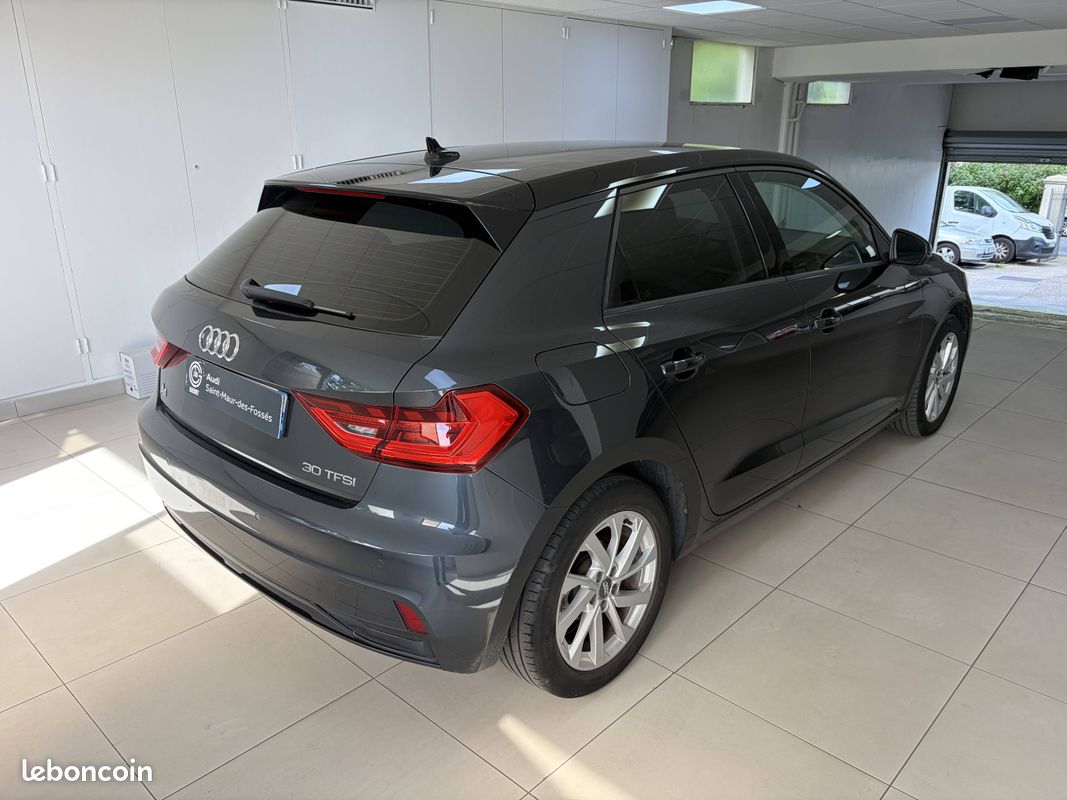AUDI A1 Sportback 30 TFSI 116 ch S tronic 7 Design Luxe (image 4)