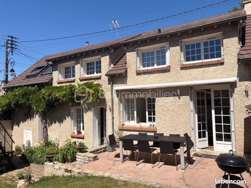 Maison 5 pièces 133 m² · à Saintry-sur-Seine · 133 m² · 366 000 €