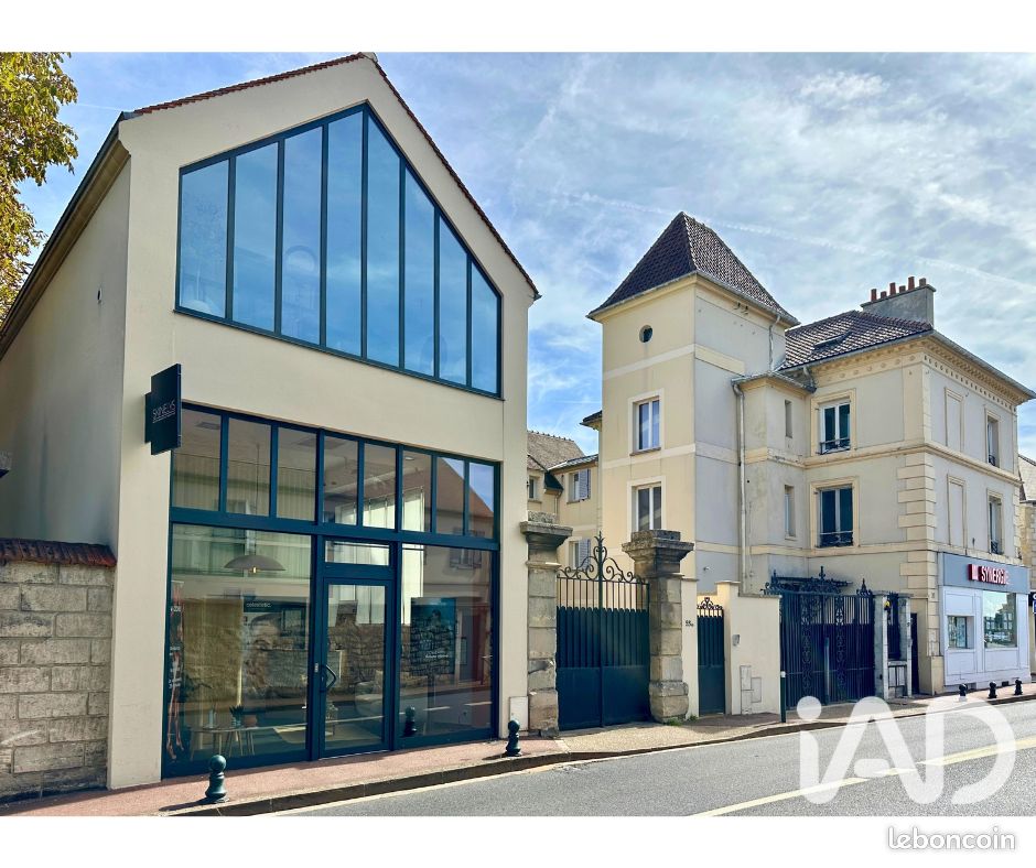 Immeuble 242 m² · à L'Isle-Adam · 242 m² · 983 000 €