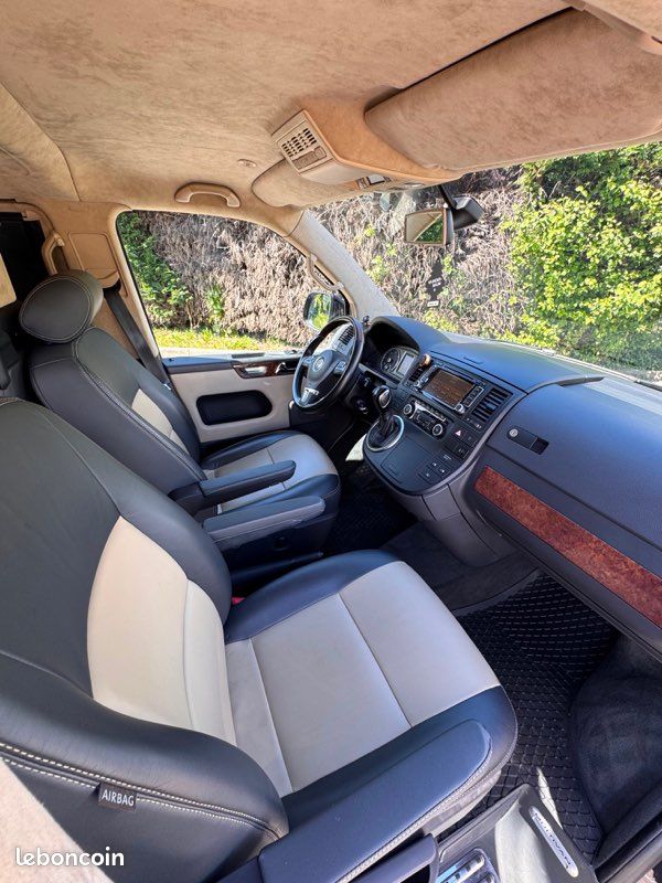 Volkswagen T5.1 Multivan Business 2.0 BiTDI 180ch DSG7 (image 4)