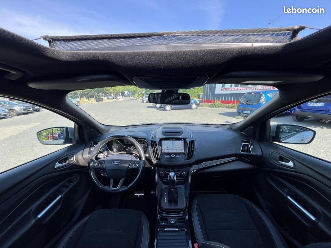 FORD KUGA 2.0 TDCi 180 CV 4x4 2017 ST-Line BOITE AUTO / JANTES ALU / TOIT PANO (image 7)