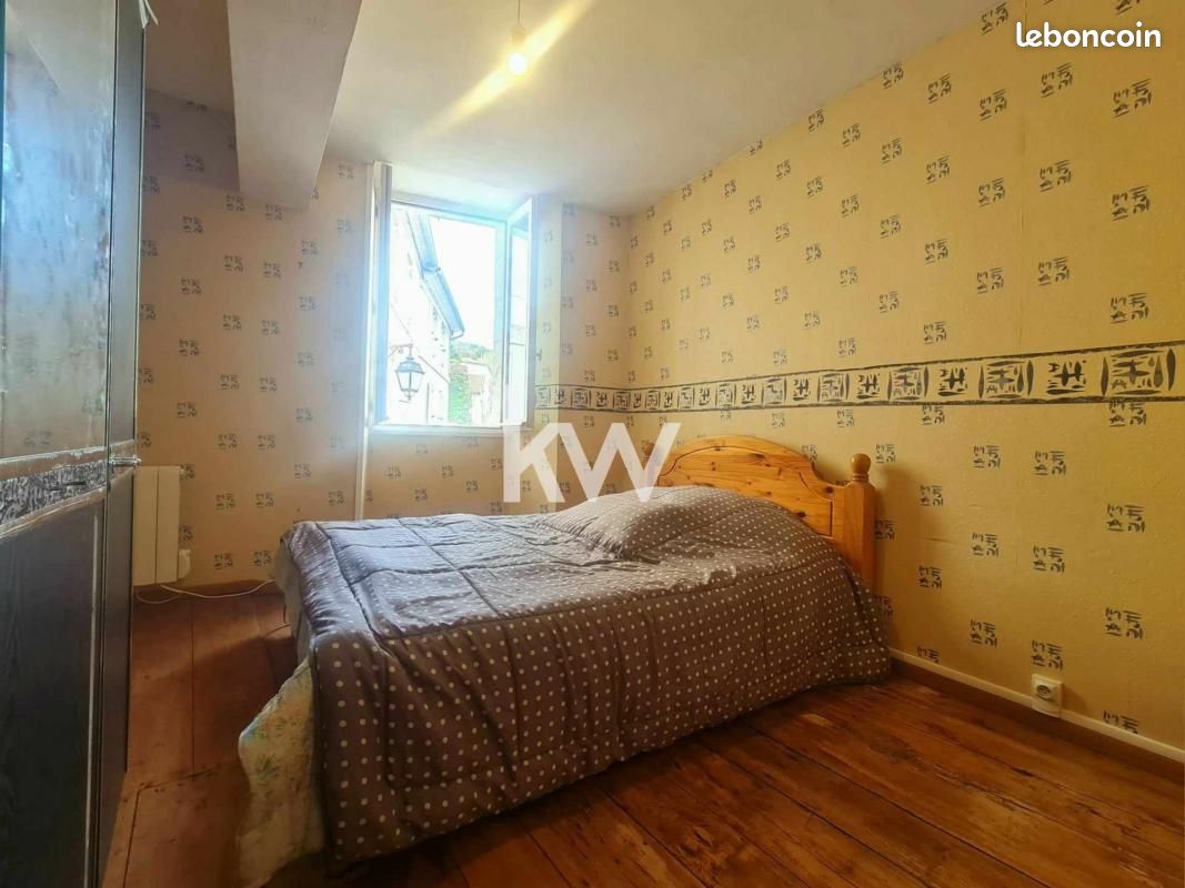 Maison 4 pièces 156 m² - Aubeterre-sur-Dronne 16390 (image principale 5)