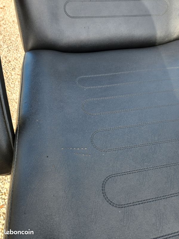 Table, fauteuil (image 17)