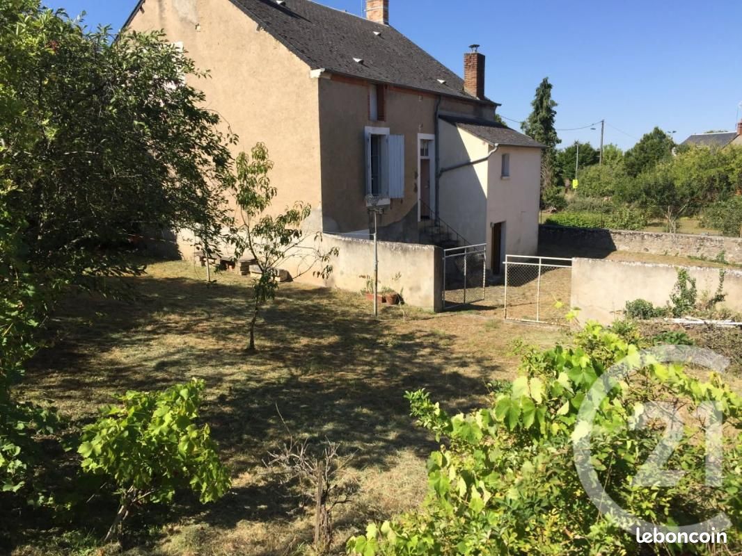 Maison 3 pièces 79 m² · à Châteaumeillant · 79 m² · 70 300 €
