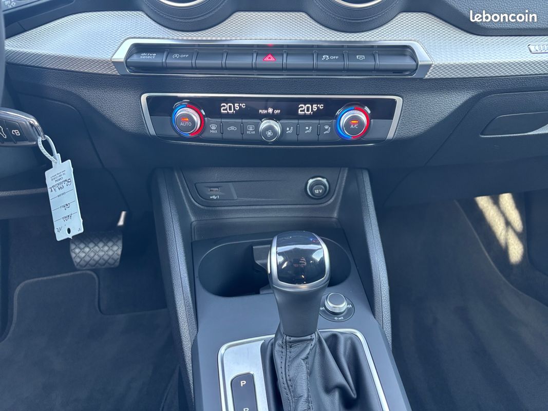 AUDI Q2 35 TFSI 150 S tronic 7 Design (image 13)