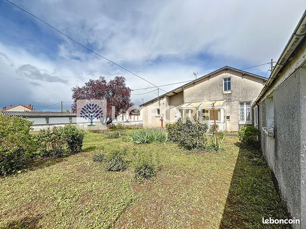Maison 6 pièces 93 m² - Thouars 79100 (image principale 7)