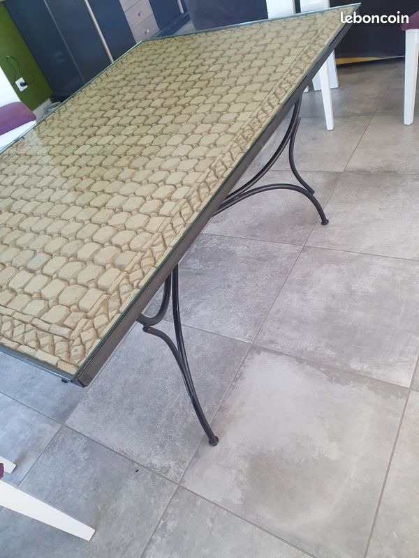 Table en fer forgé et pierre (image 1)