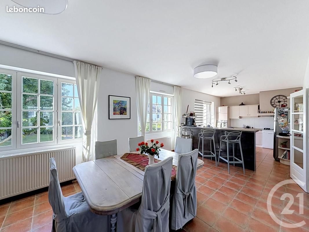 Maison 7 pièces 147 m² · à Brest · 147 m² · 371 000 €