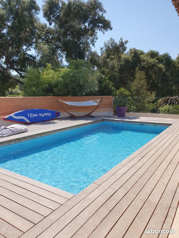 Maison avec piscine calme près de la mer à pieds (image 1)