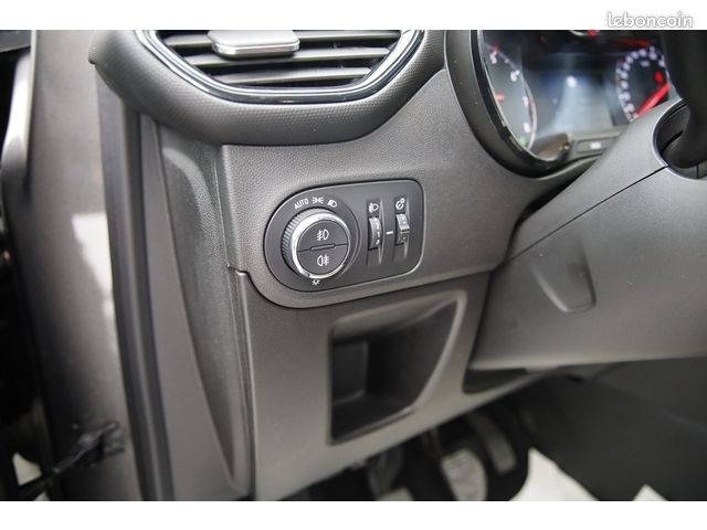 Opel Crossland GS Line 1.2 Turbo 110 ch BVM6 (image 14)