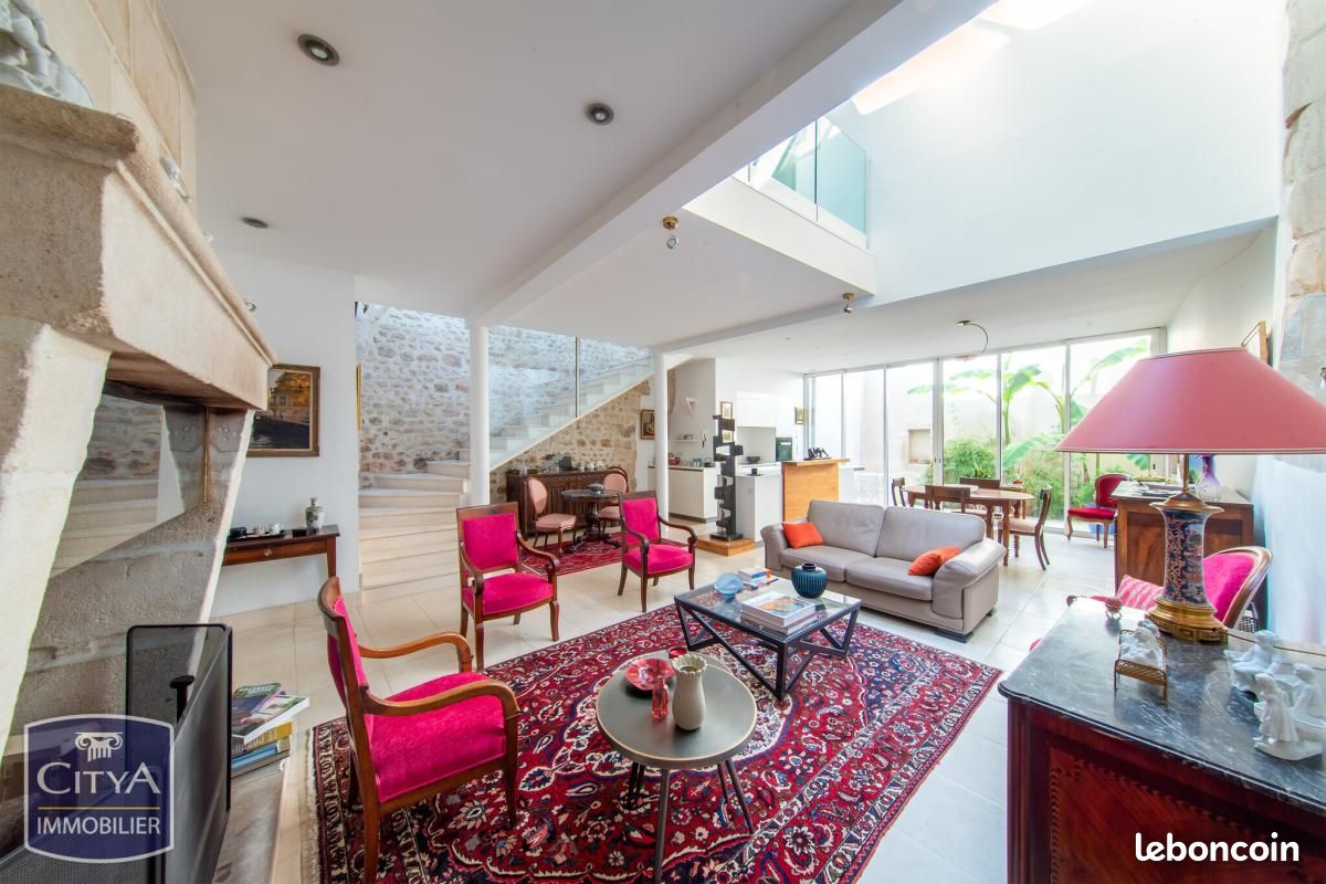 Maison 4 pièces 170 m² · à Poitiers · 170 m² · 450 500 €