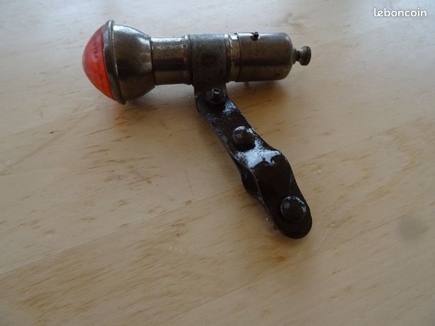 Feu Arrière De Vélo Vintage Luxor – Rouge, Aluminium Et Plastique – France – TBE