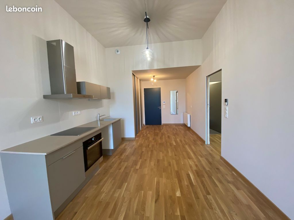 Appartement 2 pièces 64 m² · à Poitiers · 64 m² · 715 €