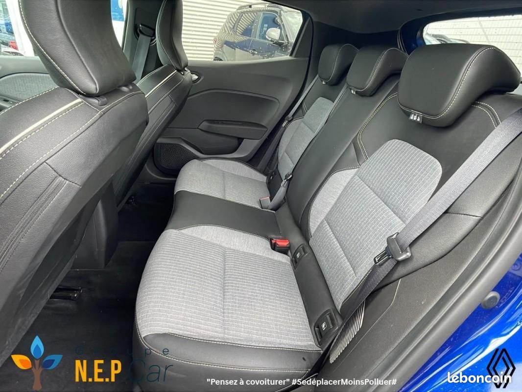 Renault Clio TECHNO FULL HYBRID E-TECH 145 CH-24 (image 9)