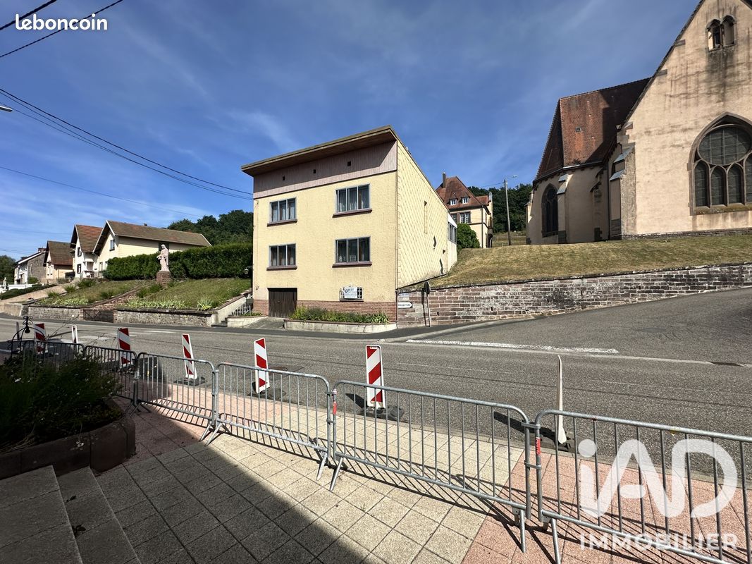 Maison 8 pièces 177 m² · à Troisfontaines · 177 m² · 112 000 €