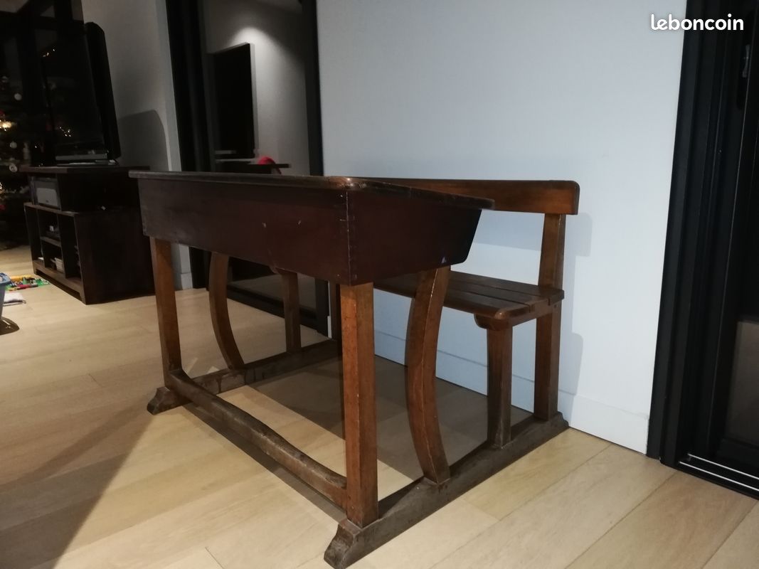 Bureau d'écoliers (image 2)