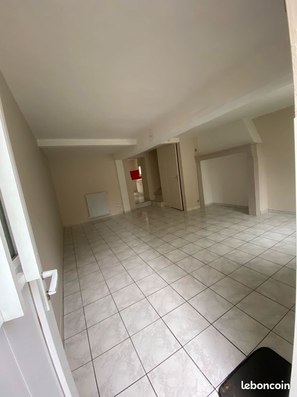 Maison 3 pièces 68 m² · à Saint-Étienne-du-Rouvray · 68 m² · 700 €/mois