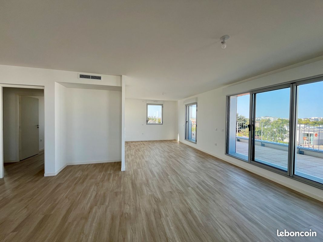 Appartement 5 pièces 110 m² · à Poitiers · 110 m² · 1 395 €/mois