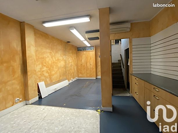 Immeuble 91 m² Épernon