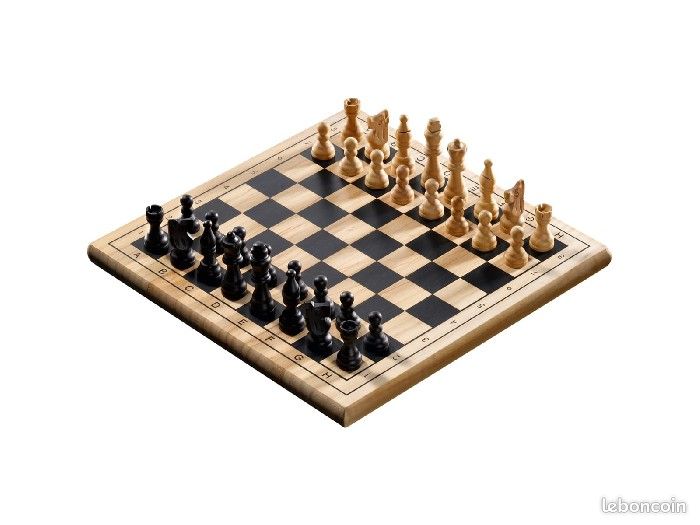 Jeu d'échecs en bois (image 2)
