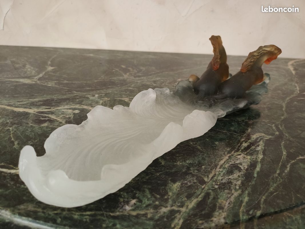 Daum coupe chemin de table pâte de verre chevaux Marly (image 7)