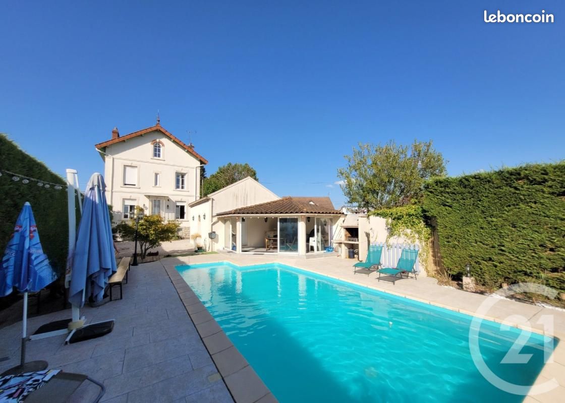 Maison 7 pièces 131 m² · à Louhans · 131 m² · 285 000 €