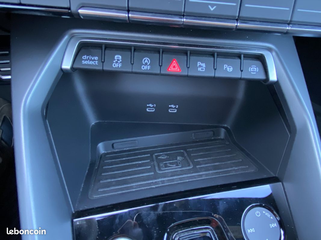 AUDI A3 Berline TFSI 150 ch Hybride S line (image 35)