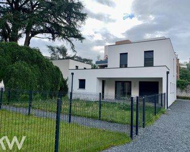Maison 895 000 € - 130 m²