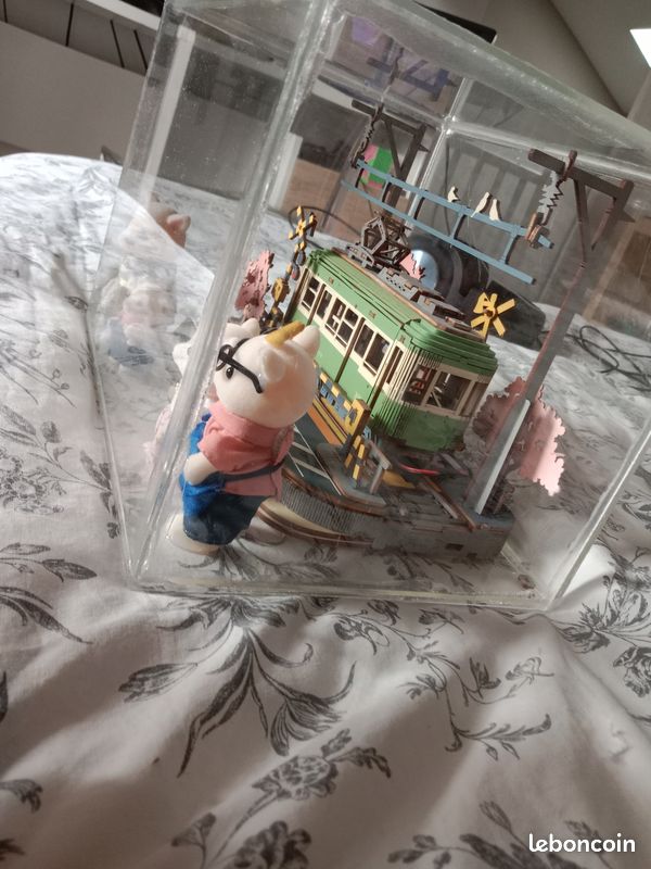 Petit diorama Sylvanian family chèvres tramway Collection