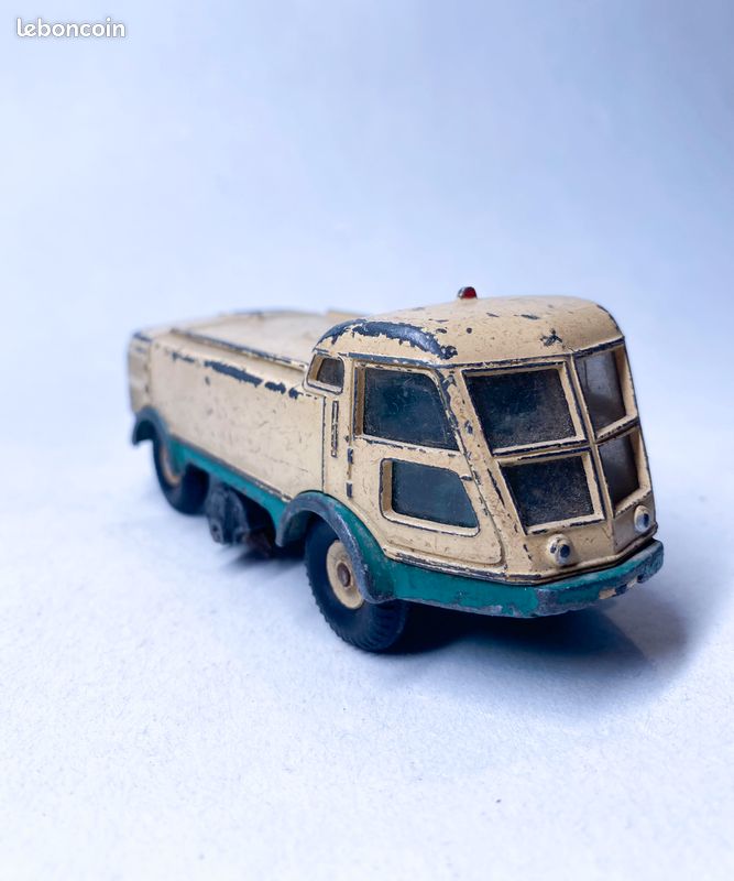 DINKY TOYS - Balayeuse - Made In France - Meccano - Ref 596 - Lmv EUR