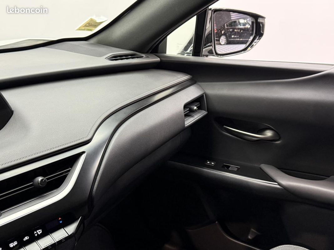 LEXUS UX 250h 2WD - BV E-CVT 2020 250H Executive (image 17)