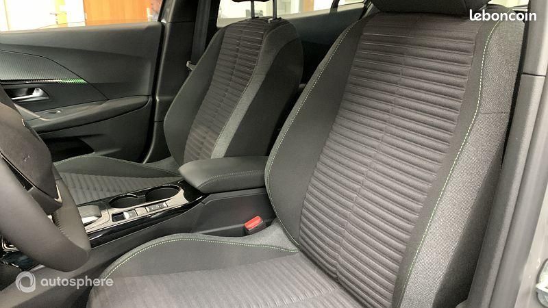 Peugeot 2008 e-2008 136ch Active (image 25)