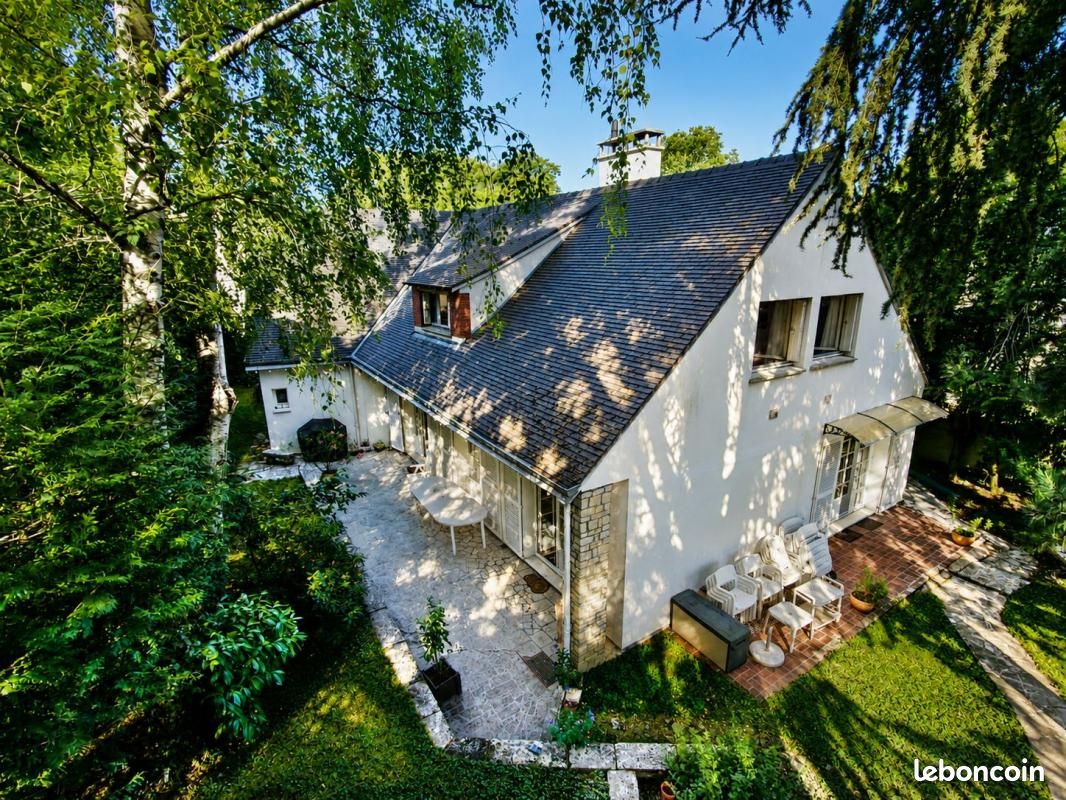 Maison 9 pièces 228 m² · à Chartres · 228 m² · 499 200 €
