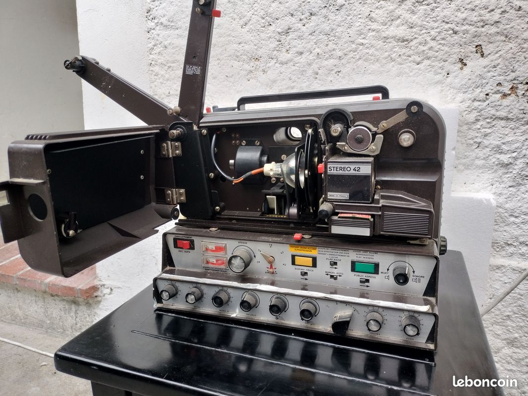 HEURTIER Projecteur P6-24B pour Super 8 & BI FILM | Barnebys