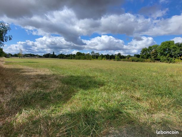 Terrain 8 840 m² Aumagne