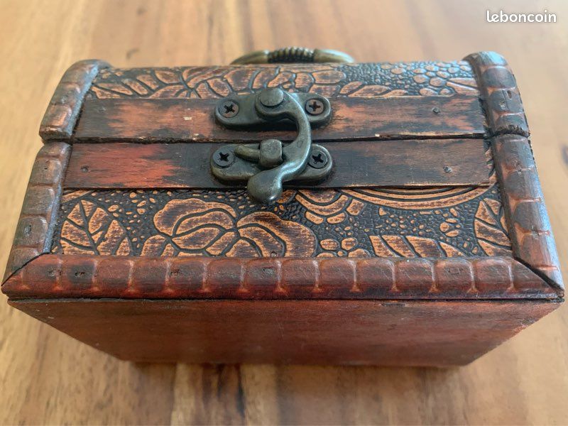 Boîte à Bijoux En Bois Vintage - Modèle #D1 - Occasion - Parfaite Pour Ranger Colliers Et Bagues