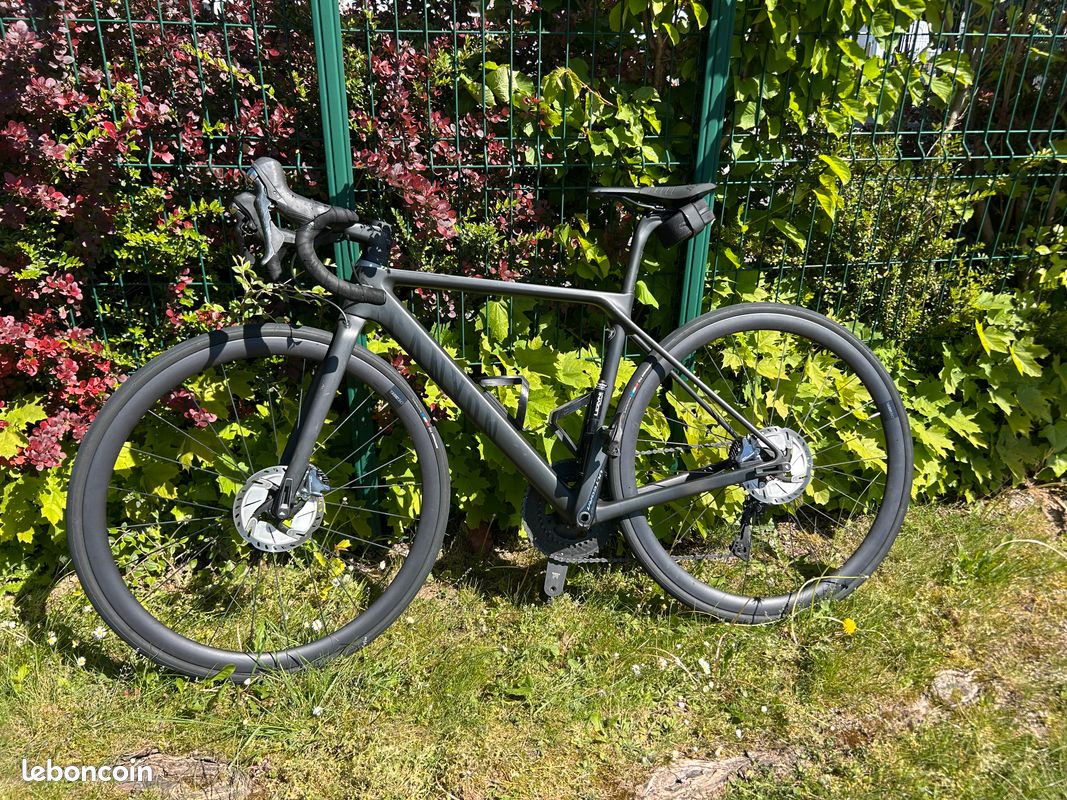 Canyon Ultimate CF SL 8 (image 3)