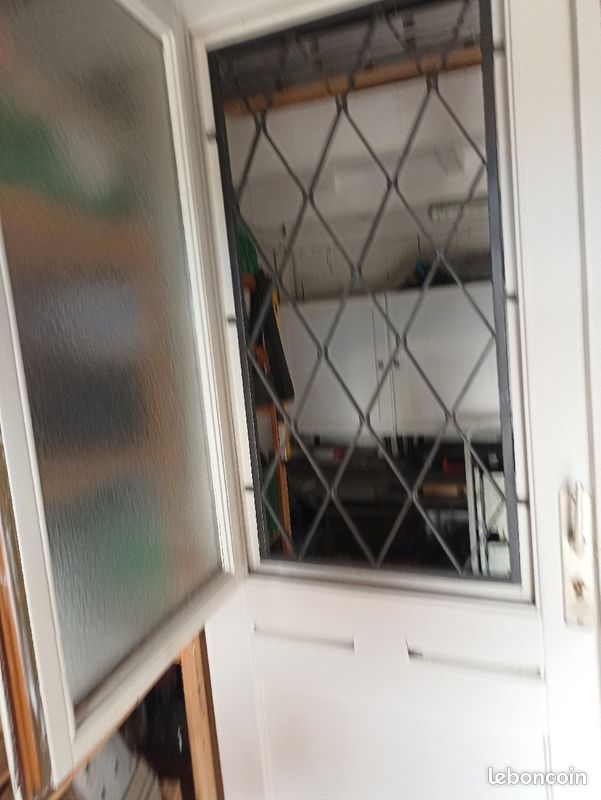 Porte d'entrée ancienne en bois fer forgé et vitre (image 7)