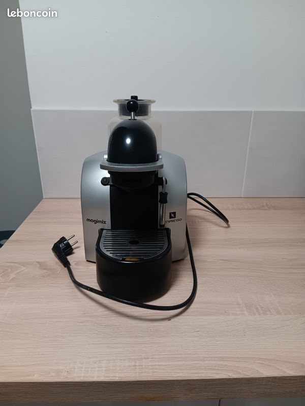 Cafetière Nespresso Magimix vintage (image 1)