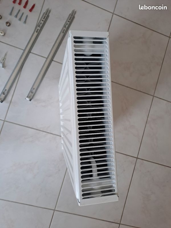 Radiateur acier type 22 60 x 40 cm (image 3)
