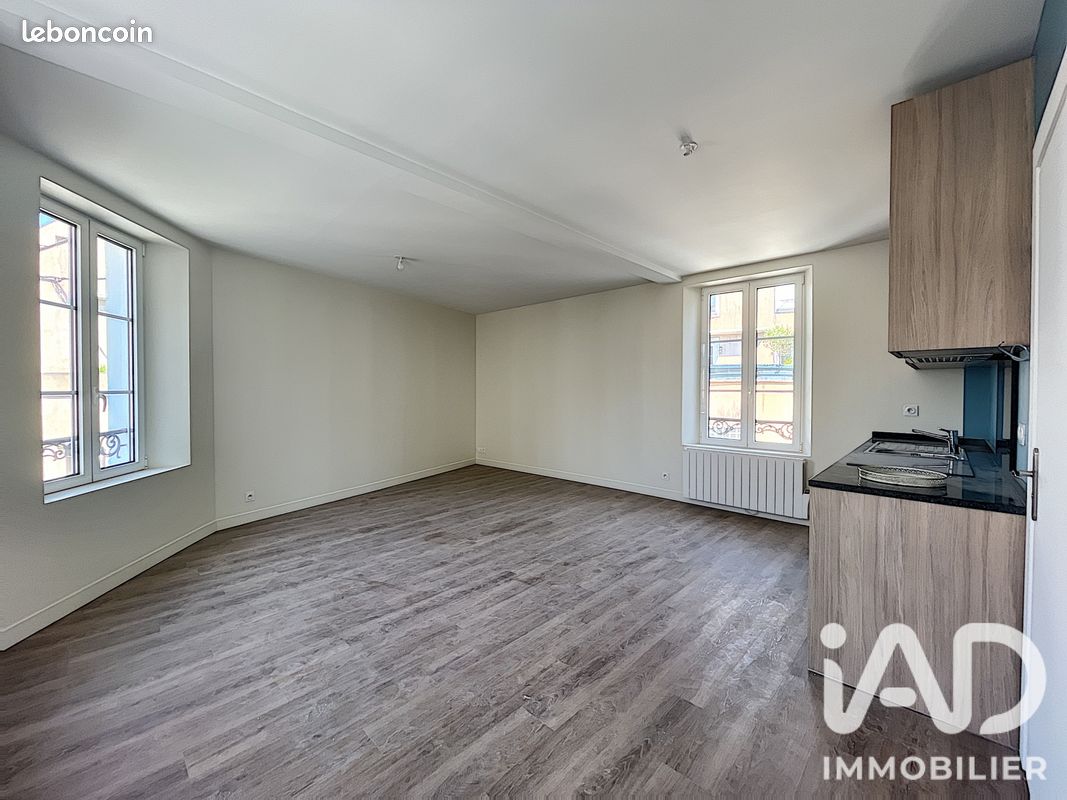Appartement 3 pièces 55 m² · à Dourdan · 55 m² · 880 €/mois