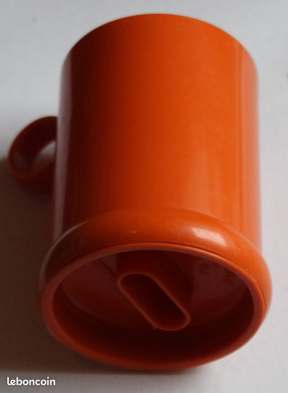 Rare saupoudreuse plastique orange vintage the working kitchen (image 2)