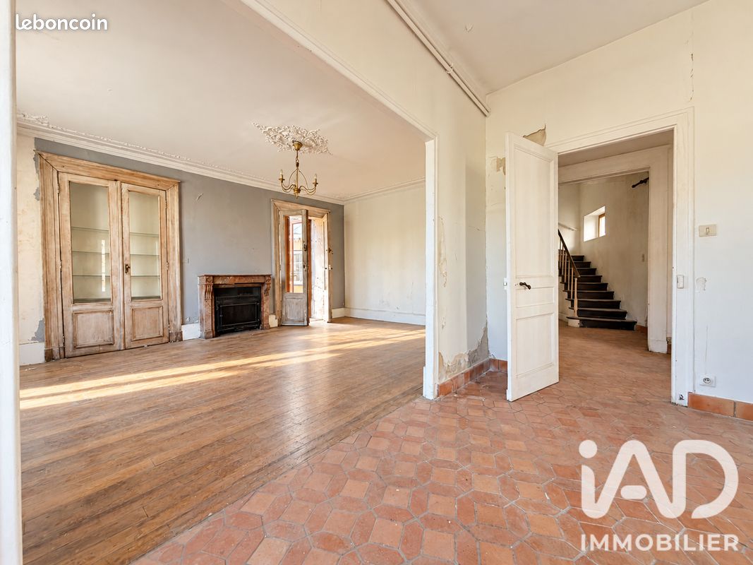 Maison 8 pièces 200 m² · à Gallardon · 200 m² · 149 500 €