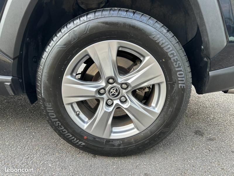 Toyota RAV4 2.5 Hybride 218ch Dynamic 2WD MY22 (image 11)