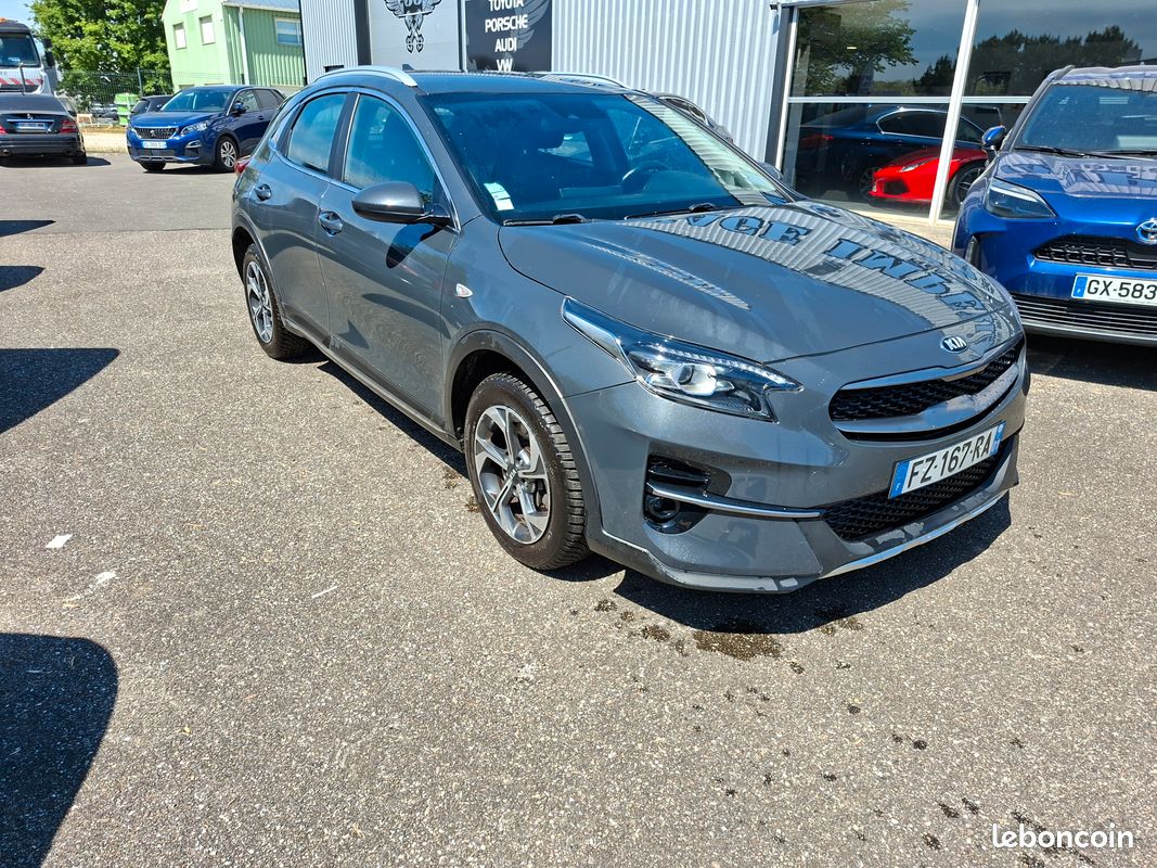 Kia xceed (2) 1.6 crdi 136 ch isg mhev active dct7 (image 2)