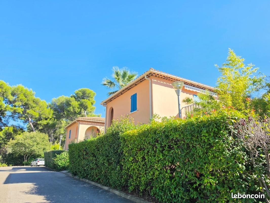 Appartement 2 pièces 39 m² · à Sanary-sur-Mer · 39 m² · 318 000 €
